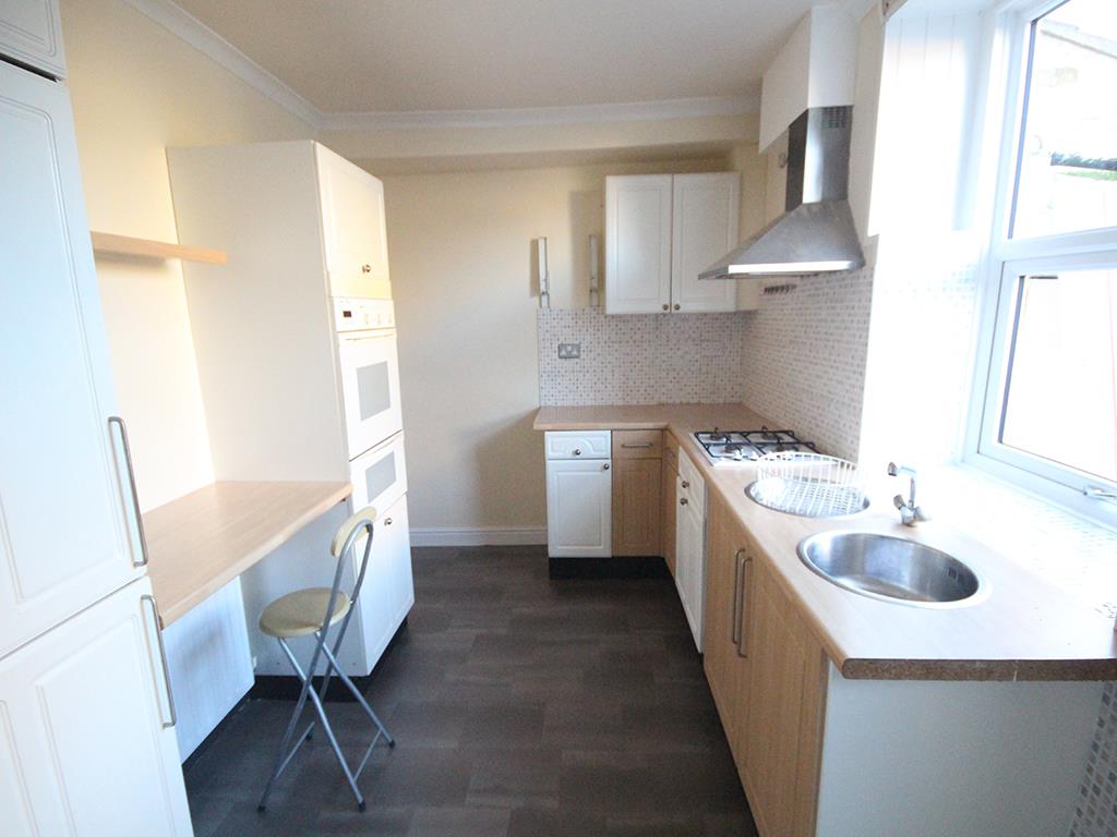 2 bedroom terraced house To Let in Earby - IMG_1174.jpg